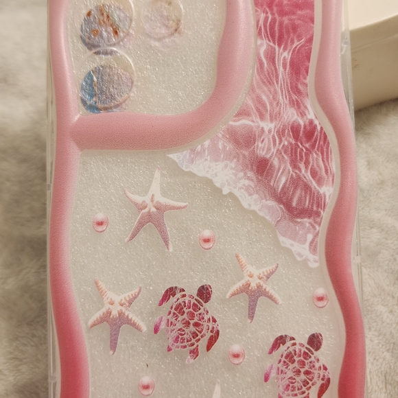 Stylish Phone Case Collection - Assorted Designs - Picture 5 of 9